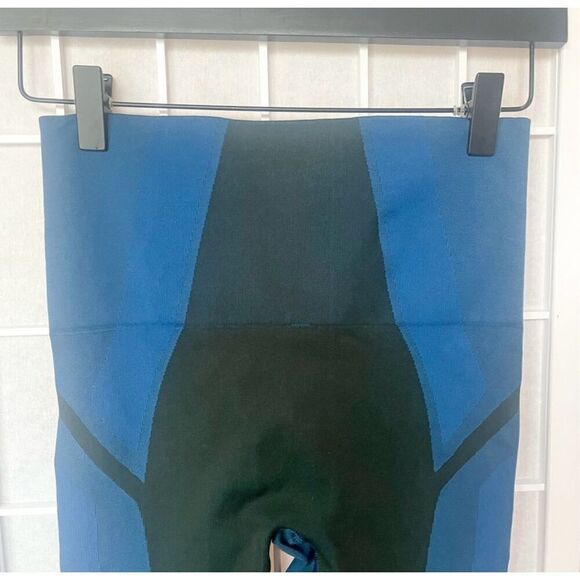 LNDR "All Seasons" Compression High Waisted Active Leggings XS/S excellent condi - Picture 5 of 14